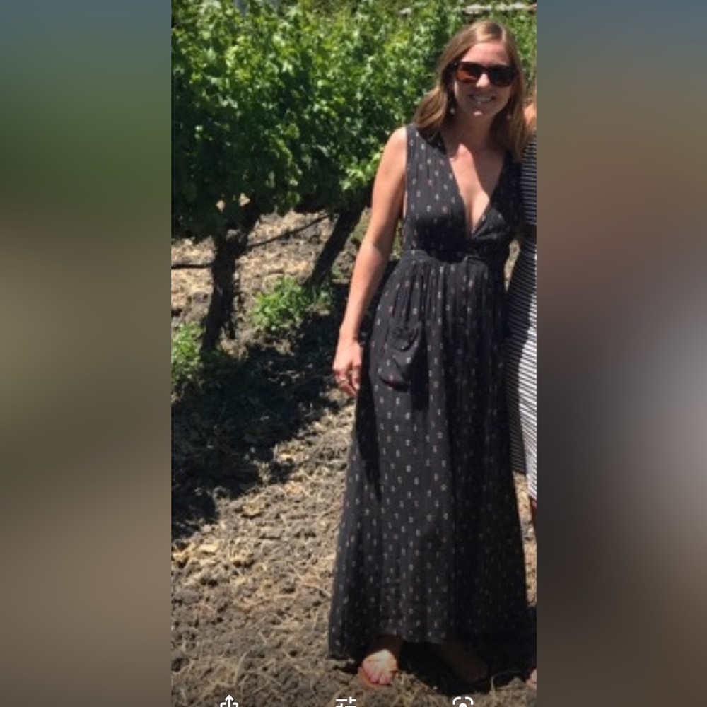 Billabong Maxi Dress with Pockets! So cute and comfortable!